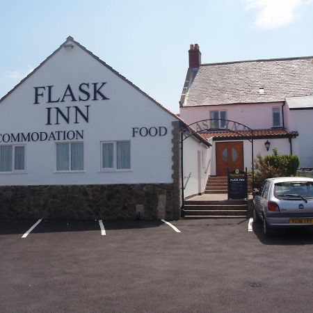The Flask Inn Робин Худ'с Бей Екстериор снимка