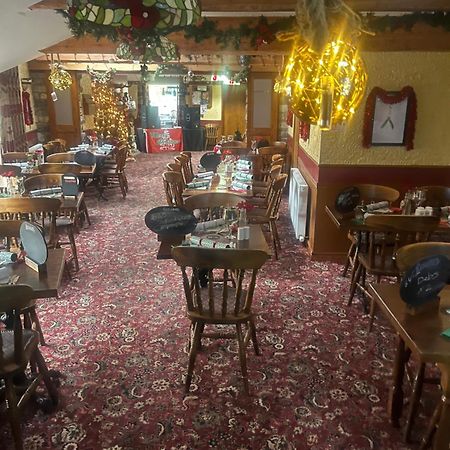 The Flask Inn Робин Худ'с Бей Екстериор снимка