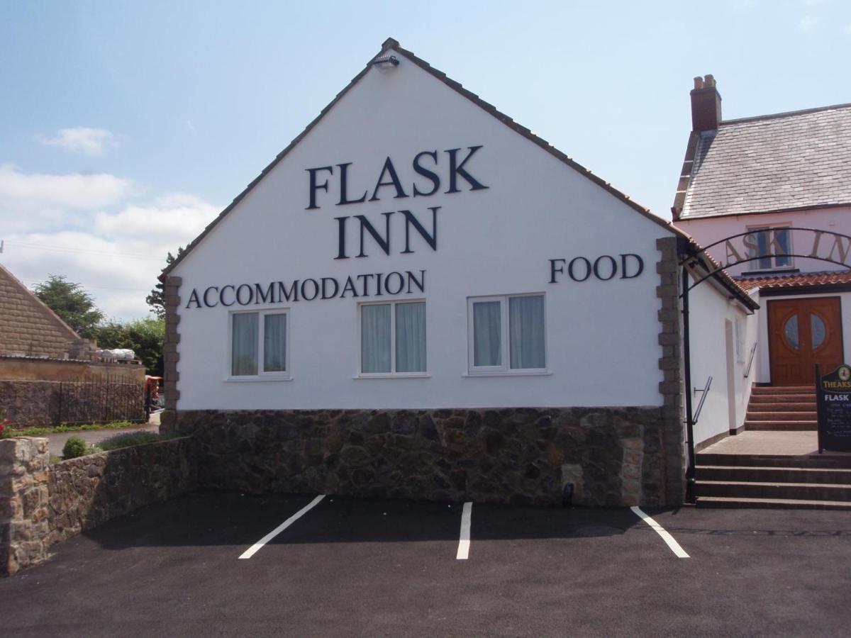 The Flask Inn Робин Худ'с Бей Екстериор снимка