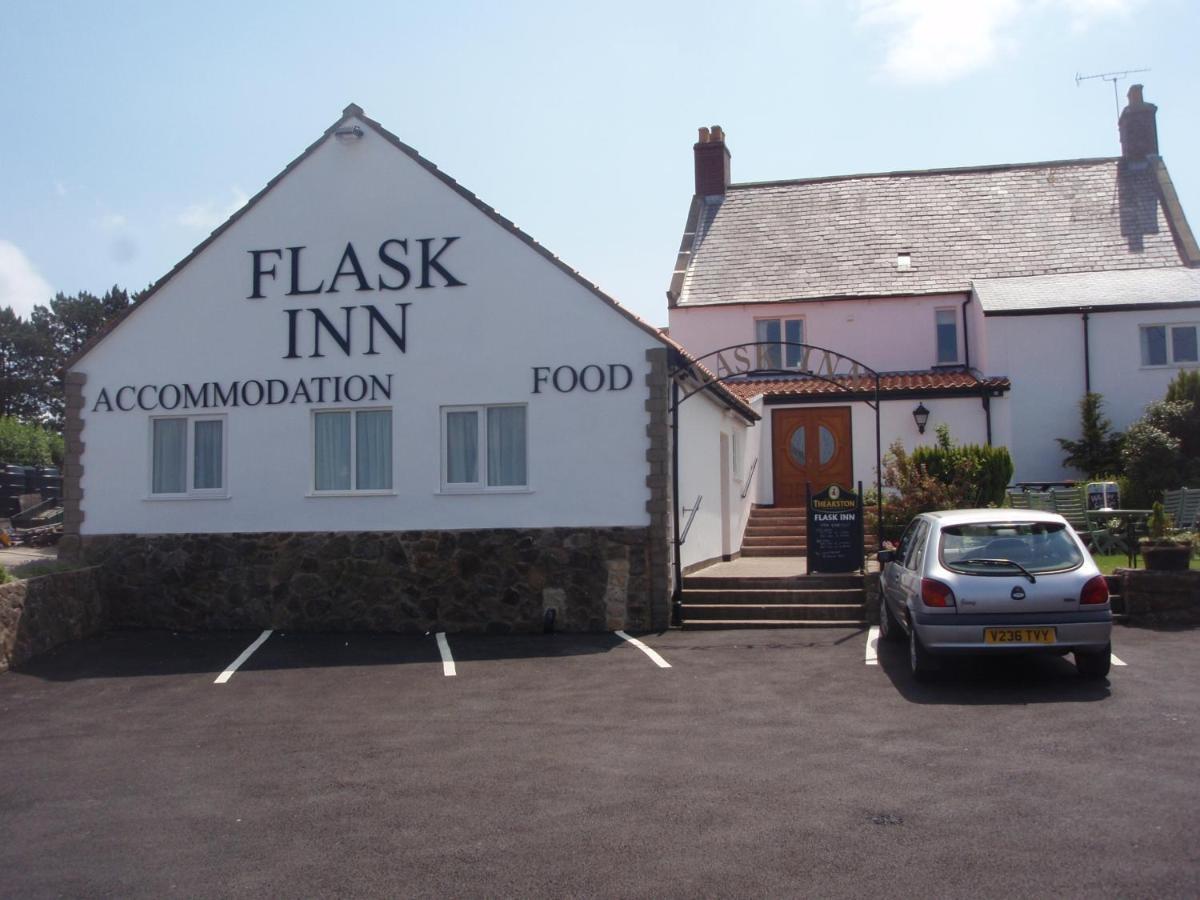 The Flask Inn Робин Худ'с Бей Екстериор снимка